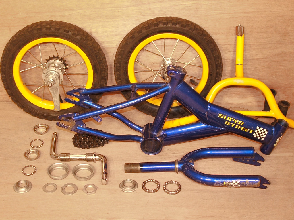 Kids Bikes and Trikes - micro chopper